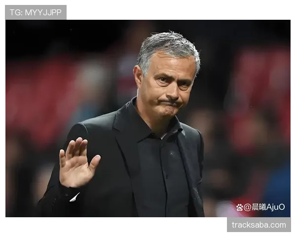 本泽马是否依赖体系？战术角色与自主进攻能力解析